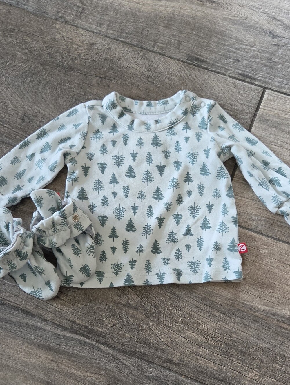 Zutano EUC 6 Months Green Evergreen Tree Print Top and Booties